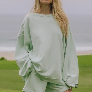 Daily Drills Women's Sweatshirt and Joggers in color “Surf”